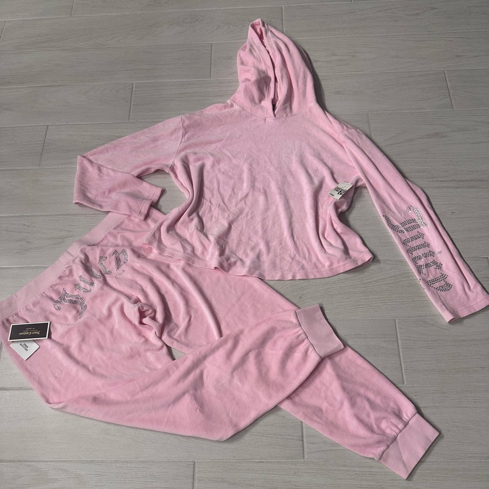 Juicy Couture Y2K Light Pink Crystals velour Set